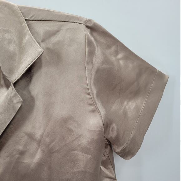 Jay Jacobs Short Sleeve Vintage Shimmer Three Shell Buttons Down Blouse Top - Picture 8 of 12